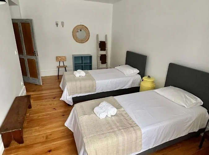 Casa Familia Acoriana * فيلا فرانكا دو كامبو