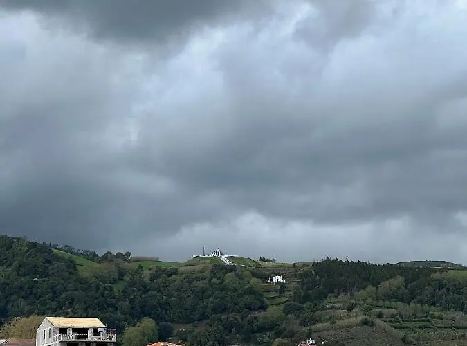 Casa Familia Acoriana *