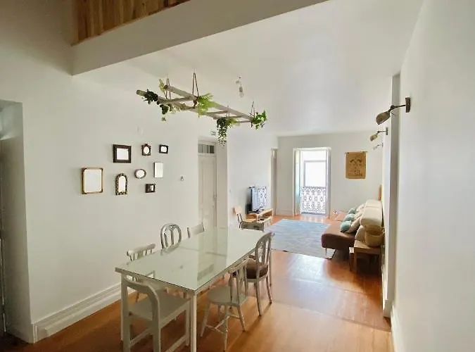 Casa Familia Acoriana بيت للعطل