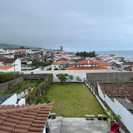 Casa Familia Acoriana Nyaraló